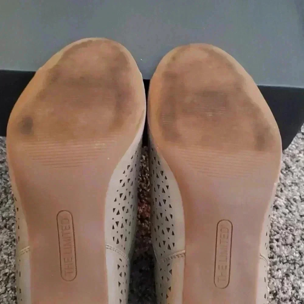 The Limited Taupe High Heels Size 9.5 - Picture 6 of 10